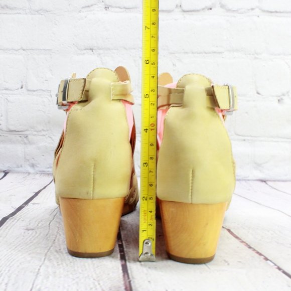 Latigo Smile Yellow Leather Cage Casual Huarache Wedge Sandal Size 7 M - Picture 8 of 9